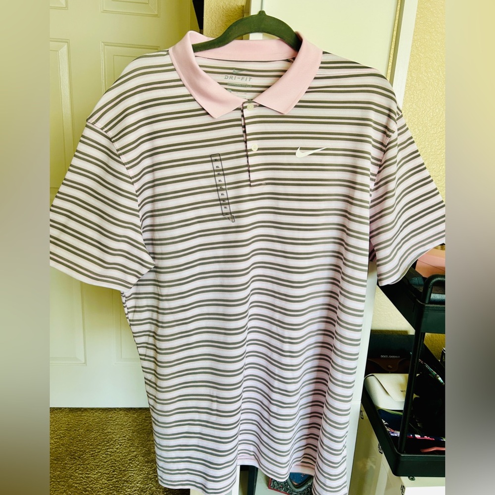 Nike dry fit golf shirt